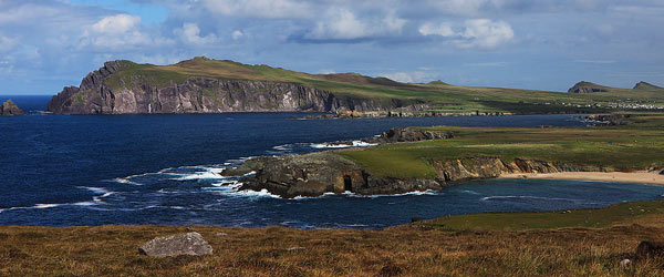 Driving in Dingle Driving in Dingle